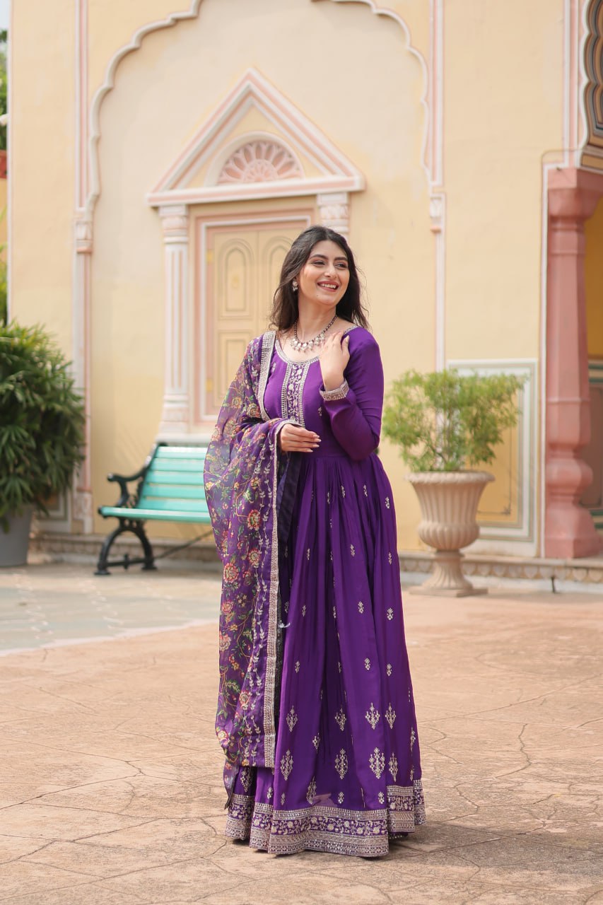 Embroidery Gown With Dupatta (LW9190)