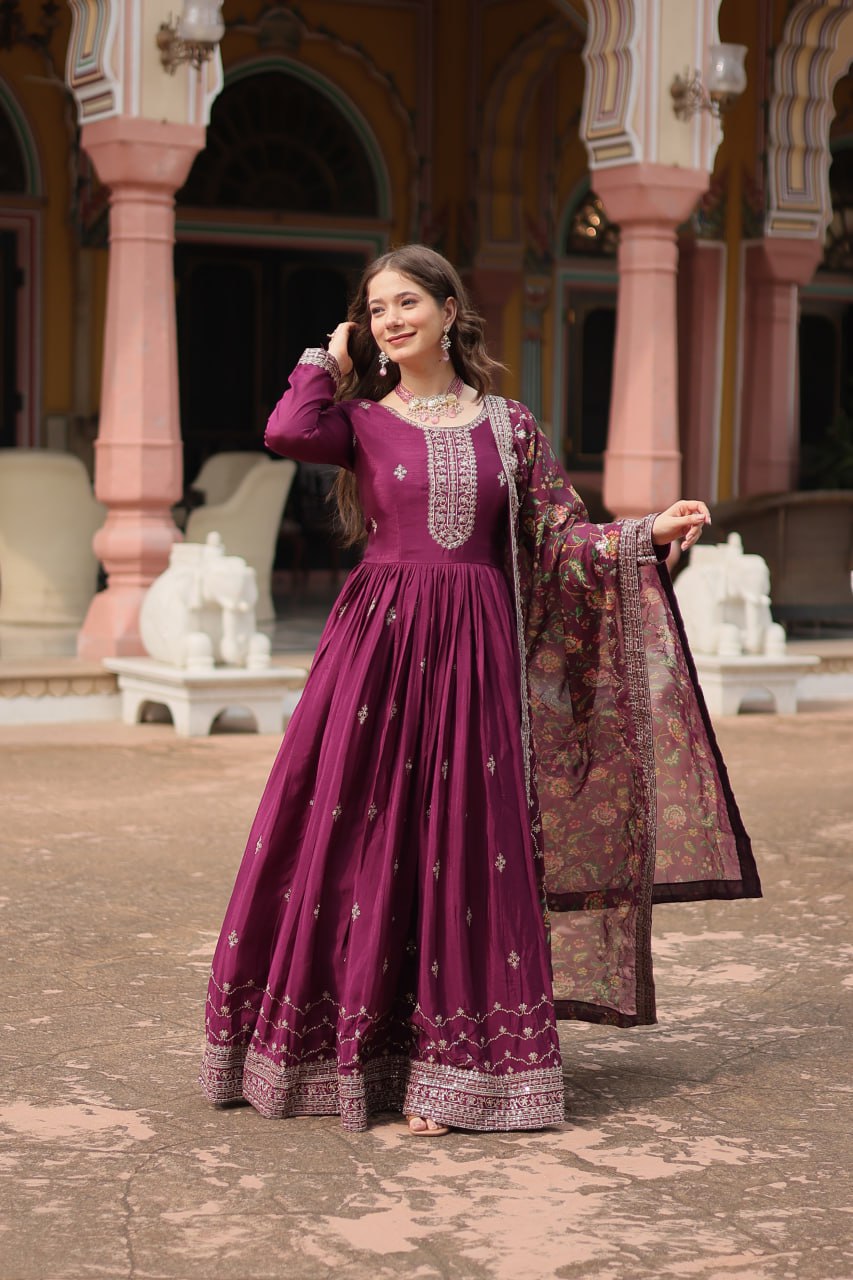 Embroidery Gown With Dupatta (LW9190)